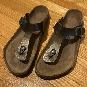 EUC BIRKENSTOCK Gizeh, brown (slight shimmer), size 42 (women’s 11).